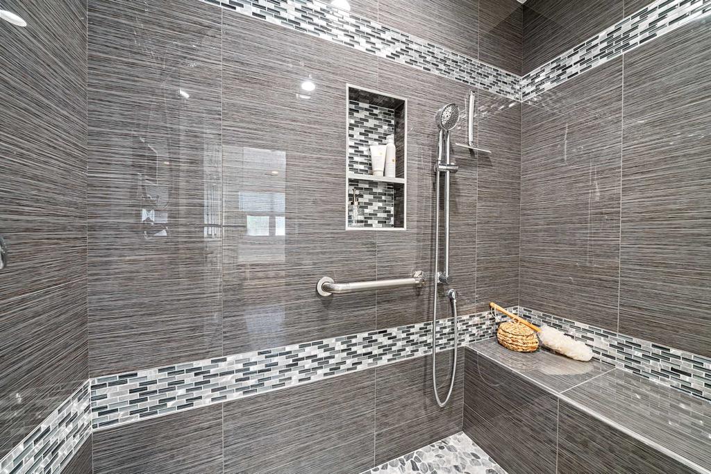 1st Choice Builders - Home Remodeling Contractors Image